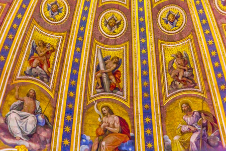 Christ Saints Angels Mosaics Michelangeolo Dome Saint Peter's Basilica Vatican Rome Italy.  Dome built in 1600s over altar and St. Peter's tombのeditorial素材