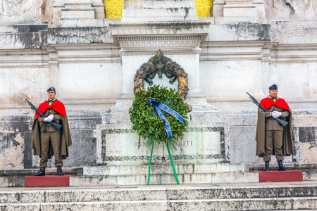 Tomb of Unknown Soldier Victor Emanuele Monument Rome Italy.  Monument created in 1911 to the first king of a united Italy.  Designed by Giussepe Sacconi in 1885のeditorial素材