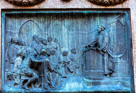 Giiordano Bruno Speaking Statue Campo de' Fiori Rome Italy. Bruno was tried as heretic heretic and burned at stake in Campo de' Fiori.  Statue by Ferrari in 1889のeditorial素材