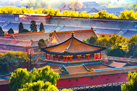 Grey Haze Blue Pavilion Green Trees Forbidden City Beijing Chinaのeditorial素材