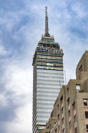 High Rise Latin America Building Mexico City Mexico. Built in 1956 was largest skyscraper in all Latin Americaのeditorial素材