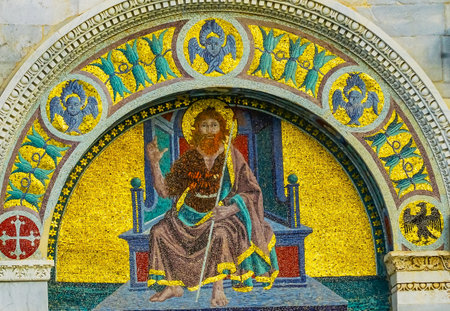 John the Baptist Mosaic Facade Cathedral of Virgin Mary Piazza del Miracoli Pisa Tuscany Italy. Completed in 1100s.のeditorial素材