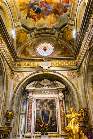 Virgin Mary Shrine Golden Statue Medieval Renaissance Collegiate Church of Santa Maria Assunta San Gimignano Tuscany Italyのeditorial素材