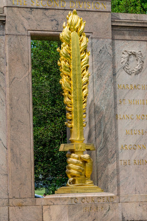 Golden Flaming Sword Second Division Memorial Presidential Park Washington DC.  Memorial was dedicated 1936. Flaming sword emphasizes defense of Paris from German attack.のeditorial素材