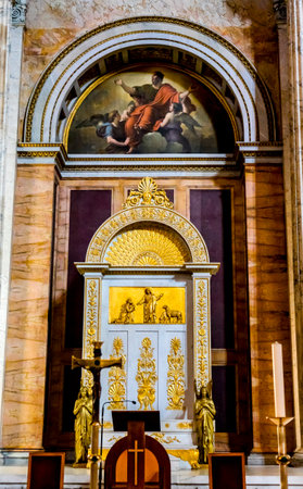 Altar Candles Paul Tomb Papal Basilica Saint Paul Beyond Walls Cathedral Church Rome Italy. One of 4 Papal basilicas, established over Saint Paul's burial place in 324 by Emperor Constantineのeditorial素材