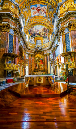 Altar Frescos Wood Floor Basilica Saint Ambrogio Carlo al Corso Basilica Church Rome Italy.  Built in the 1600s and dedicated to Saints Ambrogio and Carlo al Corso.のeditorial素材