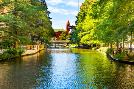 Courthouse River Walk San Antonio Texas. 15 Mile River Walk created in the 1960s to deal with flood problem.のeditorial素材