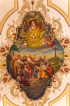 Risen Jesus Christ Peter with Keys and Disciples Saint Louis Basilica Cathedral Oldest Cathedral  United States New Oreleans Louisiana. Built 1718 Louis King of France Later Saintのeditorial素材