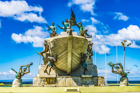 Goleta Ancud Bronze Monuments Harbor Punta Arenas Chile.  2014 Monument by Guellermo Pedreo of 1843 Expedition Claiming the Straits of Magellan for Chileのeditorial素材
