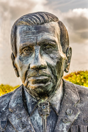 Charles Shay Indian 2017 Memorial World War 2 Omaha D-day Landing Beach Normandy France, Charles Shay, an American indian, was a medic on D-day and saved soldiers livesのeditorial素材