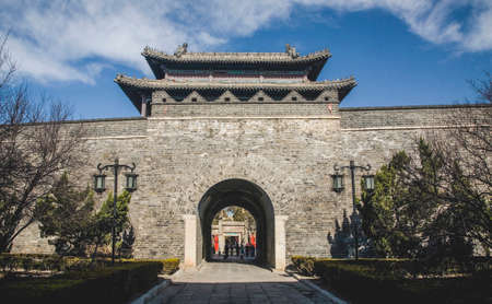 City Wall Gate, Qufu, Shandong Pronvice, China, Entrance to Confucius Temple, Qufu is one fo the few cities in China that has a City Wall.のeditorial素材