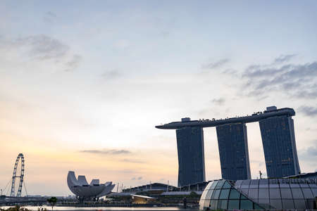 Marina bay skyline with Marina Bay sands, The Fullerton Pavilion, ArtScience Musuem, and the Singapore Flyer, Singapore, March 29, 2020のeditorial素材