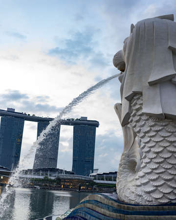 Singapore Merlion Park skyline with Marina Bay Sands and The Shoppes at Marina bay, Singapore, March 29, 2020のeditorial素材