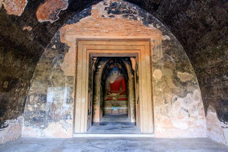 Ancient buddha statue inside Pah To Tha Mya Temple in Bagan,Myanmarの写真素材