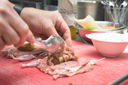 The chef cuts the ducklingの写真素材