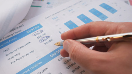 Conducting a Comprehensive and Detailed Analysis of Financial Data Using Only Paperの写真素材