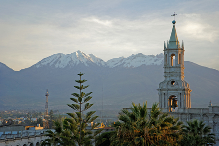 Arequipa Sunrise from the City with the Mountains in the Backroundの写真素材