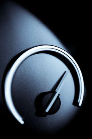 Detail of an empty gauge with a pointing needle