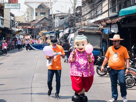 Chonburi, THAILAND-APRIL 13: Chonburi Songkran festival. The parade annual Chonburi Songkran festival .on April 13,2016 in Chonburi,Thailand.のeditorial素材