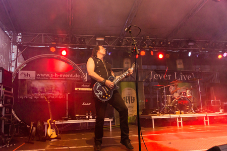 Kiel, Germany - June 18th 2017: The AC/DC Tribute Band Bon Scott is performing during the Kieler Woche 2017のeditorial素材