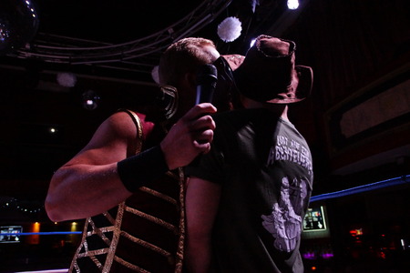 Kiel, Germany - December 08, 2018. American Wrestler Alexander James (w/ Lukas Robinson) vs. Tim Karstens (w/ Fynn Freyhardt & Briggs)のeditorial素材