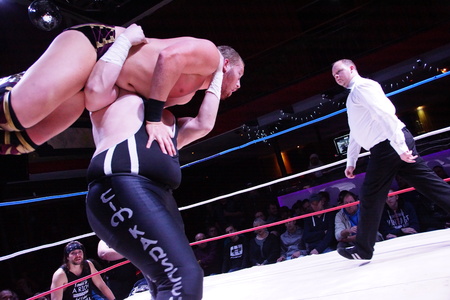 Kiel, Germany - December 08, 2018. American Wrestler Alexander James (w/ Lukas Robinson) vs. Tim Karstens (w/ Fynn Freyhardt & Briggs)のeditorial素材