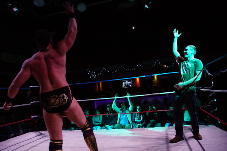 Kiel, Germany - December 08, 2018. American Wrestler Alexander James (w/ Lukas Robinson) vs. Tim Karstens (w/ Fynn Freyhardt & Briggs)のeditorial素材