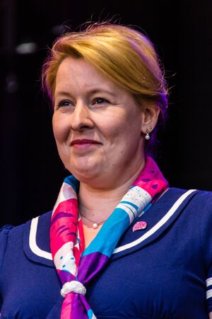 Kiel, Germany - June 22nd 2019: Federal Minister of the Family Franziska Giffey is opening the 125th Kieler Woche together with the Lord Mayor Ulf KÃ¤mpfer and Schleswig-Holstein Minister President Daniel GÃ¼ntherのeditorial素材