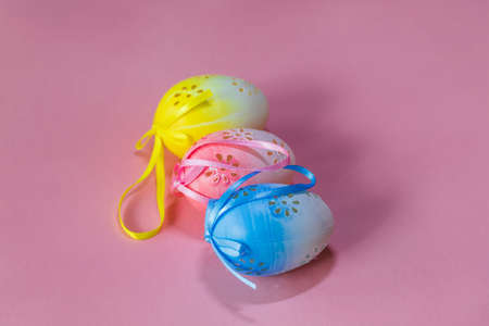 Easter egg as decoration. Decorated Easter eggs on the Easter table. The background is bright.の写真素材