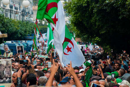 Algeria, Algiers: Algerians maintain pressure of protests, against the current government, and against corruptions in The countryのeditorial素材