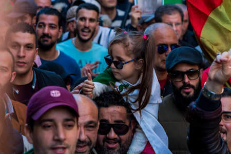 Algeria, Algiers: Algerians maintain pressure of protests, against the current government, and against corruptions in The countryのeditorial素材