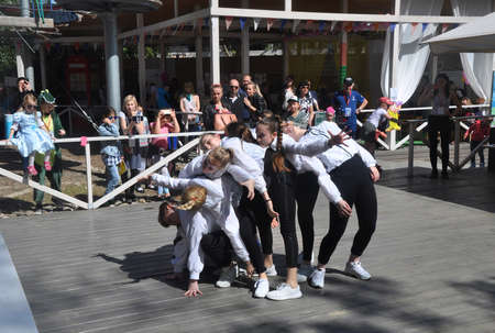 Performance of the children's dance group at the Sochi Open Fest festival in 2018. SOCHI, RUSSIAのeditorial素材