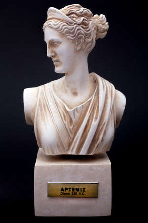 Artemis was the great Olympian goddess of hunting, wilderness and wild animals. She was also a goddess of childbirth, and the protectress of the girl child up to the age of marriage.のeditorial素材
