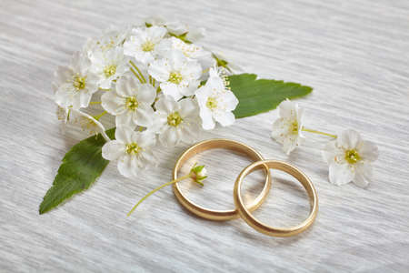 Gold wedding ringsの写真素材