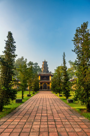 Thien Mu Pagoda is one of the ancient pagoda in Hue city.It is located on the banks of the Perfume River in Vietnam's historic city of Hueの写真素材