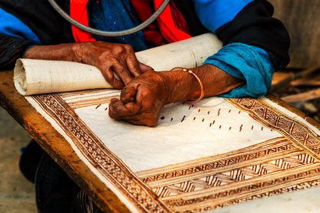 Linen weaving - traditional cultural beauty of Mong people in Ha Giang