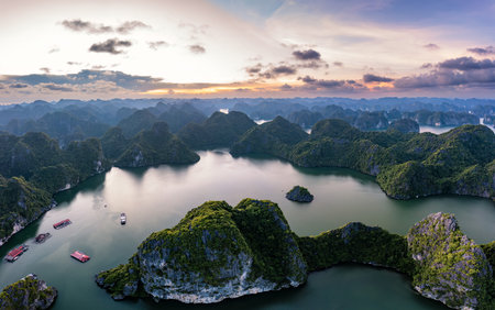 Lan Ha bay is the UNESCO World Heritage Site, it is a beautiful natural wonder in northern Vietnamの写真素材