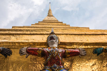 Giant Guardian in Wat Phra Kaew temple ,bangkok,thailandのeditorial素材