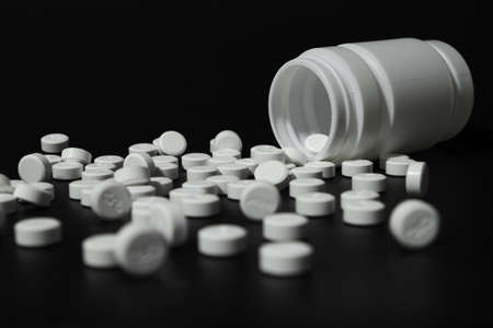 Paracetamol on black backgroundの写真素材