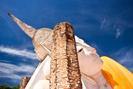 Ruin reclining buddha, Thailandの写真素材