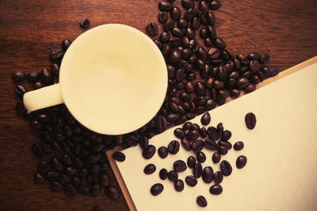 Grunge of coffee cup and beansの写真素材
