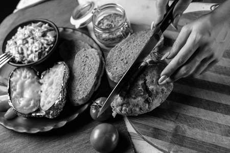 Preparation of potatoes with mushrooms and vegetables