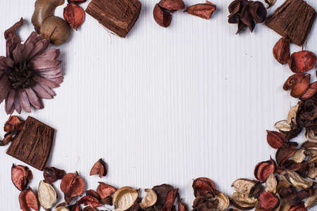 The frame of dried flowers. Decorated with dried flowers. Vase wの写真素材