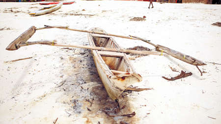 Boats in the ocean bay on a sunny afternoon. の写真素材
