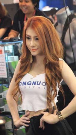 BANGKOK,THAILAND-DECEMBER 2 : Unidentified People in Photo Fair 2012 on DECEMBER 2,2012 in BANGKOK,THAILAND.のeditorial素材