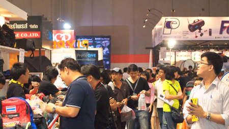BANGKOK,THAILAND-DECEMBER 2 : Unidentified People in Photo Fair 2012 on DECEMBER 2,2012 in BANGKOK,THAILAND.のeditorial素材