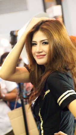BANGKOK,THAILAND-DECEMBER 2 : Unidentified People in Photo Fair 2012 on DECEMBER 2,2012 in BANGKOK,THAILAND.のeditorial素材