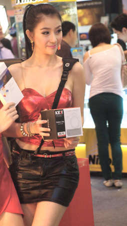 BANGKOK,THAILAND-DECEMBER 2 : Unidentified People in Photo Fair 2012 on DECEMBER 2,2012 in BANGKOK,THAILAND.のeditorial素材
