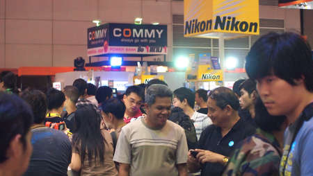 BANGKOK,THAILAND-DECEMBER 2 : Unidentified People in Photo Fair 2012 on DECEMBER 2,2012 in BANGKOK,THAILAND.のeditorial素材