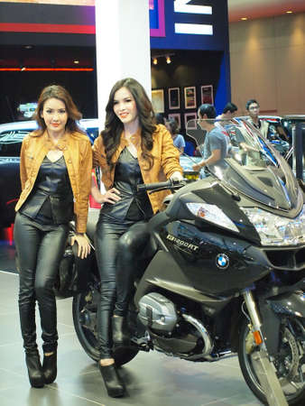 BANGKOK,THAILAND-APRIL 7 : Unidentified People in Motor Show 2013 Concept Of Street of Automotive Fashion on APRIL 7,2013 in BANGKOK,THAILAND.のeditorial素材